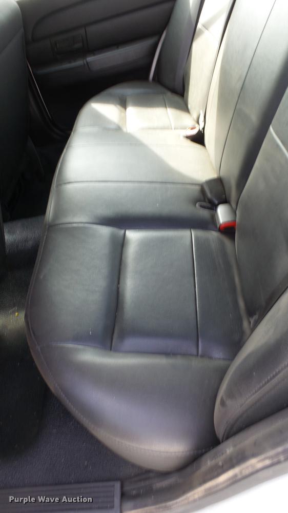 image for item EA9941 2011 Ford Crown Victoria Police Interceptor