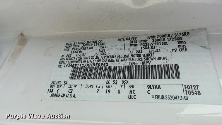 image for item EA9943 1999 Ford E150 van