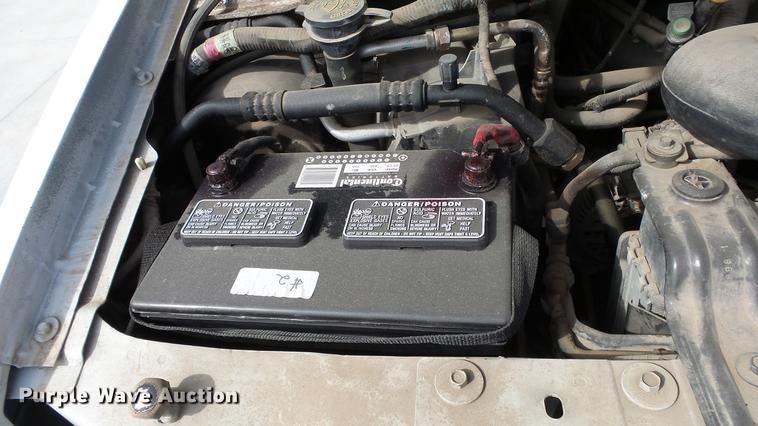 image for item EA9943 1999 Ford E150 van