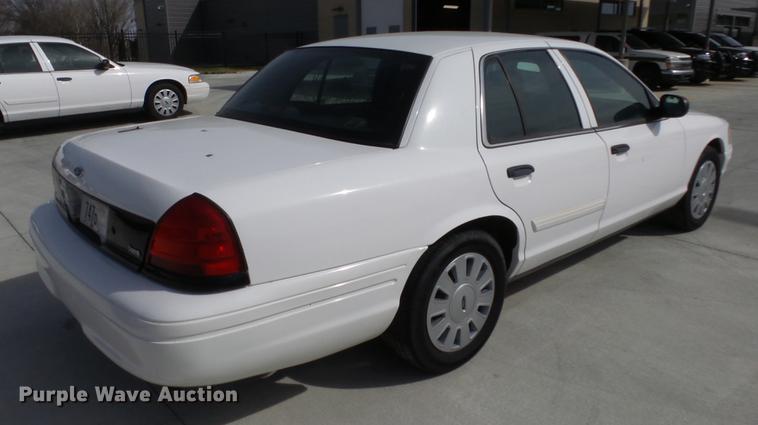 image for item EA9944 2009 Ford Crown Victoria Police Interceptor