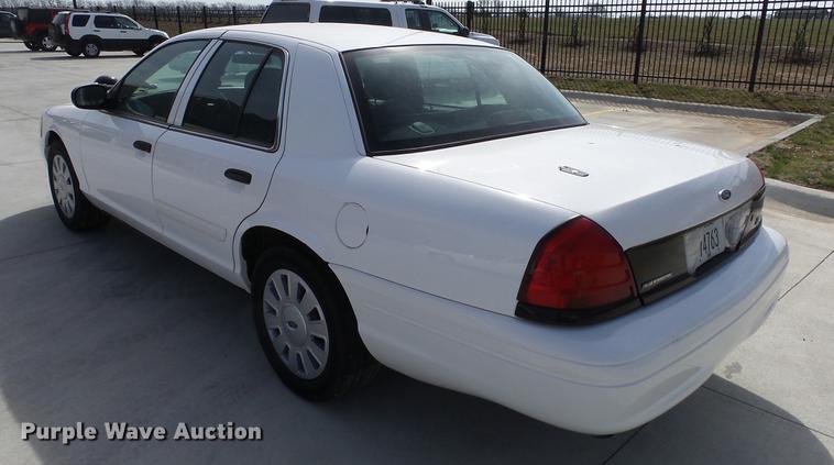 image for item EA9944 2009 Ford Crown Victoria Police Interceptor
