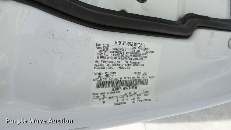 image for item EA9944 2009 Ford Crown Victoria Police Interceptor