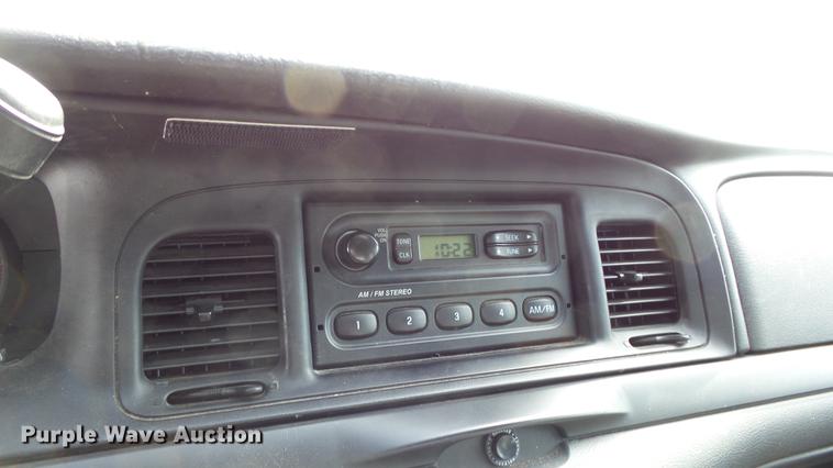 image for item EA9944 2009 Ford Crown Victoria Police Interceptor