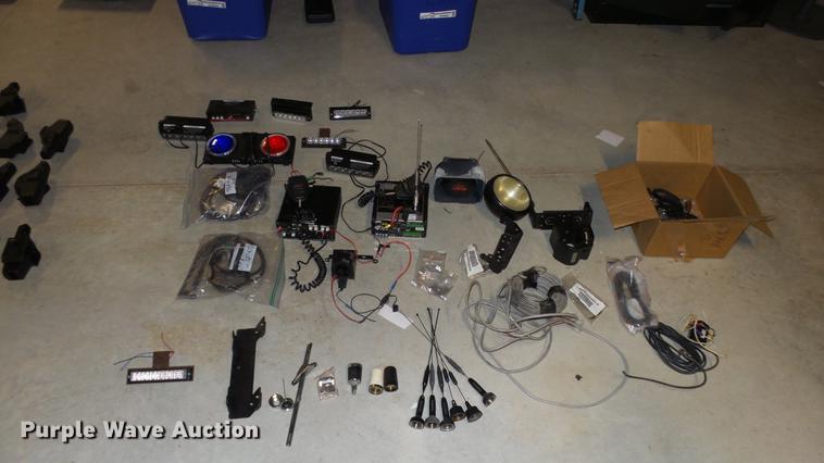 image for item EA9947 Police vehicle accessories