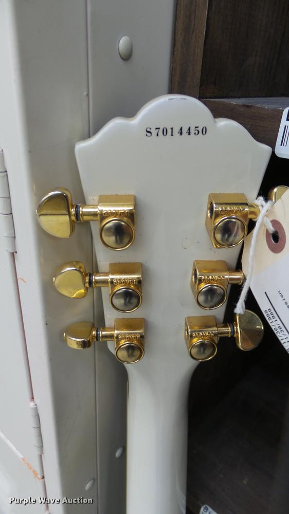 image for item EA9948 Washburn guitar