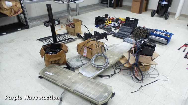 image for item EA9949 Police vehicle accessories