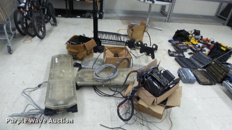 image for item EA9949 Police vehicle accessories