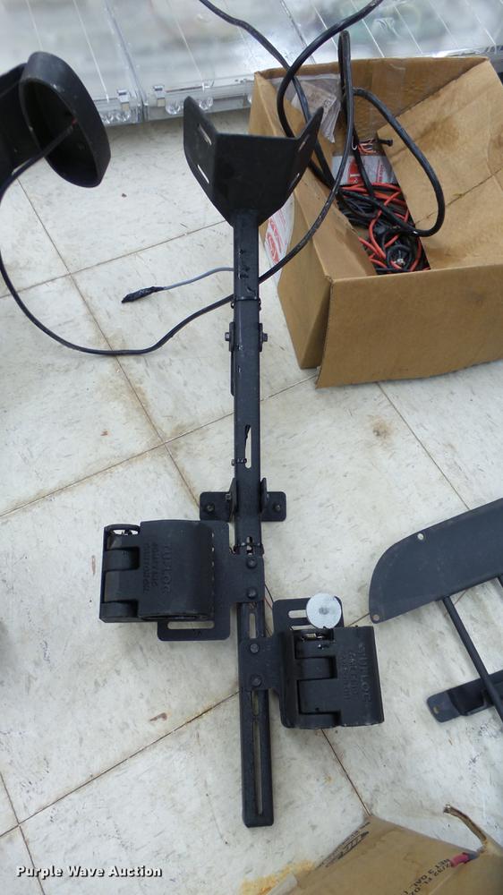 image for item EA9949 Police vehicle accessories