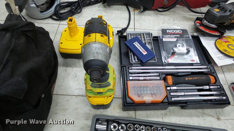 image for item EA9951 Tools