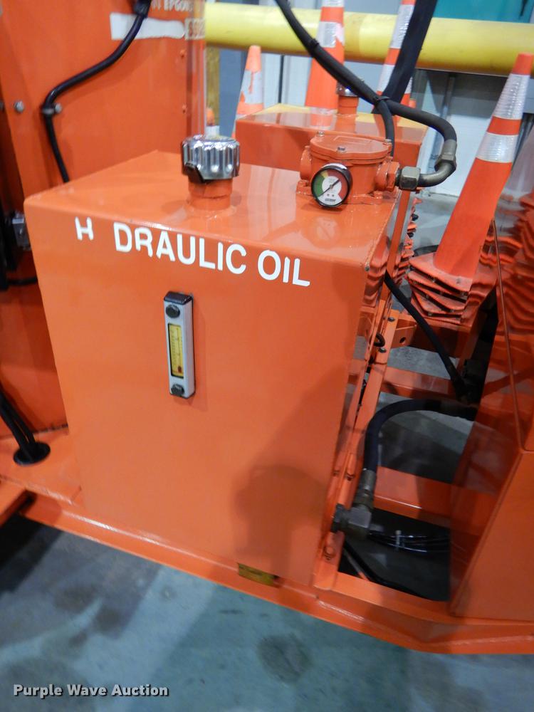 image for item EN9141 2005 Crafco SS125 crack sealer