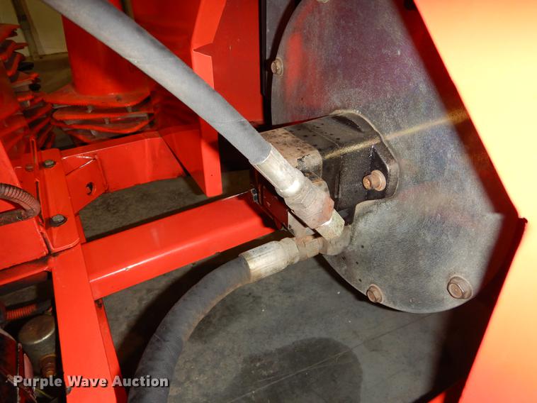 image for item EN9141 2005 Crafco SS125 crack sealer