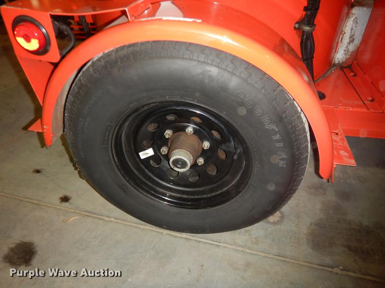 image for item EN9141 2005 Crafco SS125 crack sealer