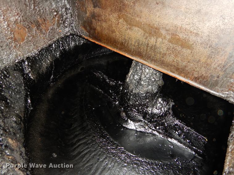 image for item EN9141 2005 Crafco SS125 crack sealer