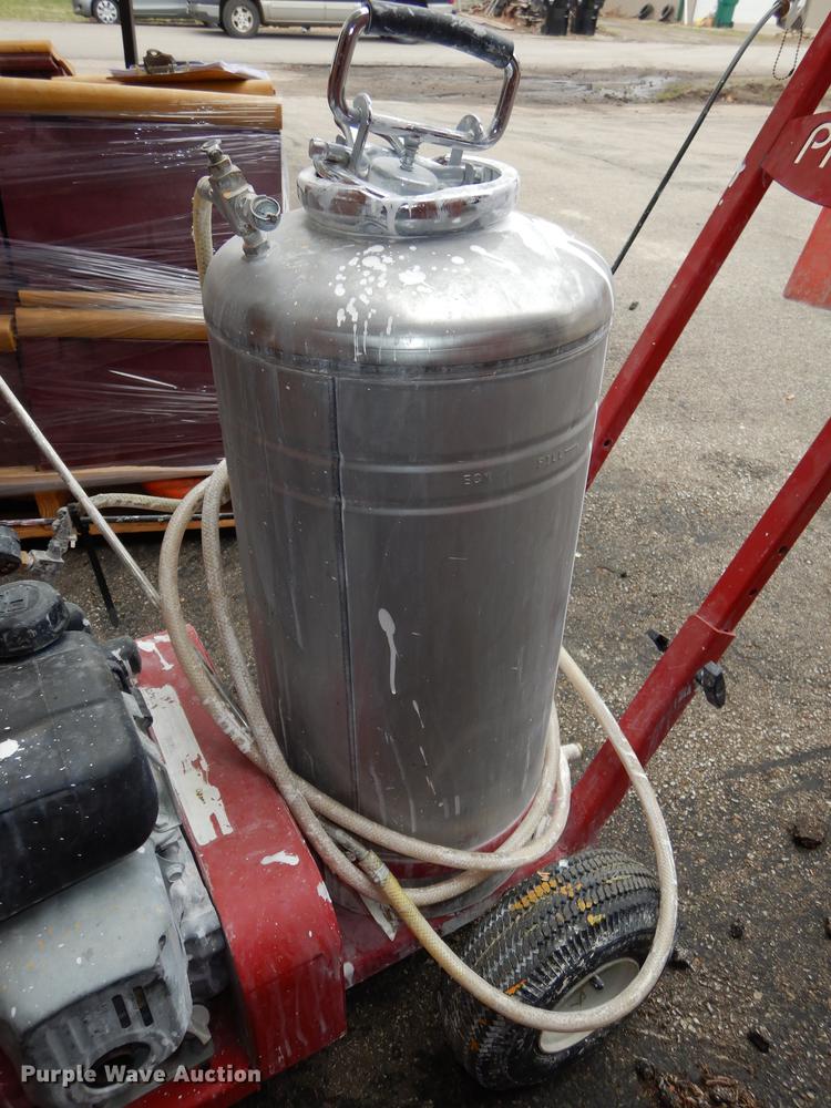 Pioneer field paint striper in Silver Lake, KS Item EN9181 sold