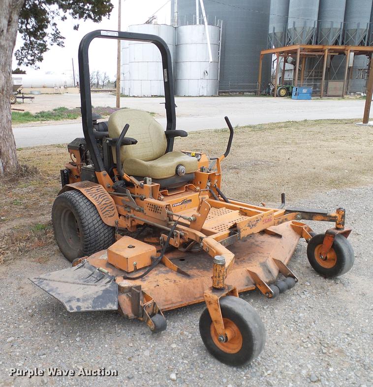 image for item EO9768 2005 Scag Turf Tiger 61 ZTR lawn mower