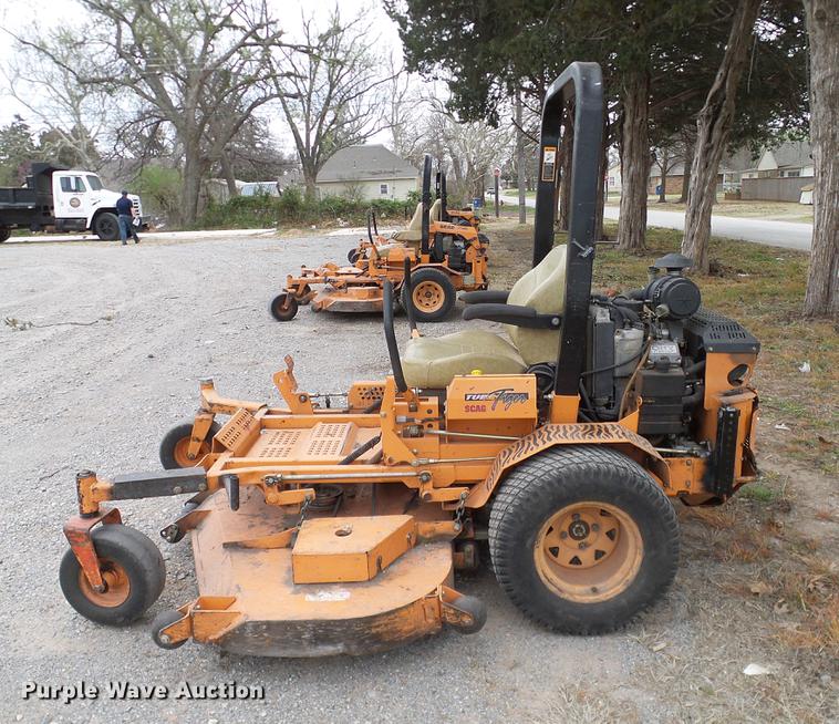 image for item EO9768 2005 Scag Turf Tiger 61 ZTR lawn mower