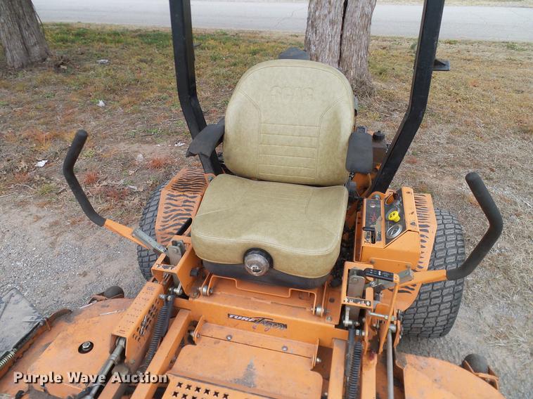 image for item EO9768 2005 Scag Turf Tiger 61 ZTR lawn mower