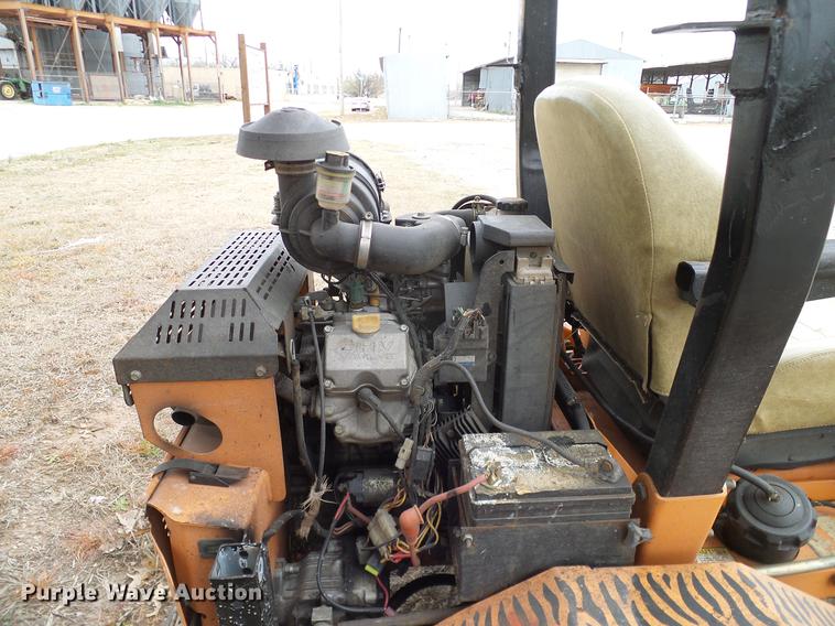 image for item EO9768 2005 Scag Turf Tiger 61 ZTR lawn mower