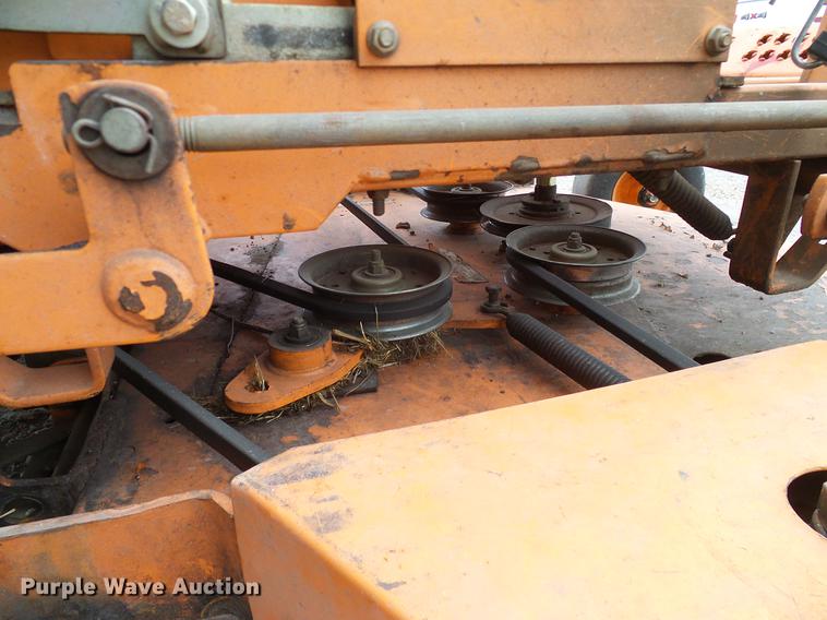 image for item EO9768 2005 Scag Turf Tiger 61 ZTR lawn mower