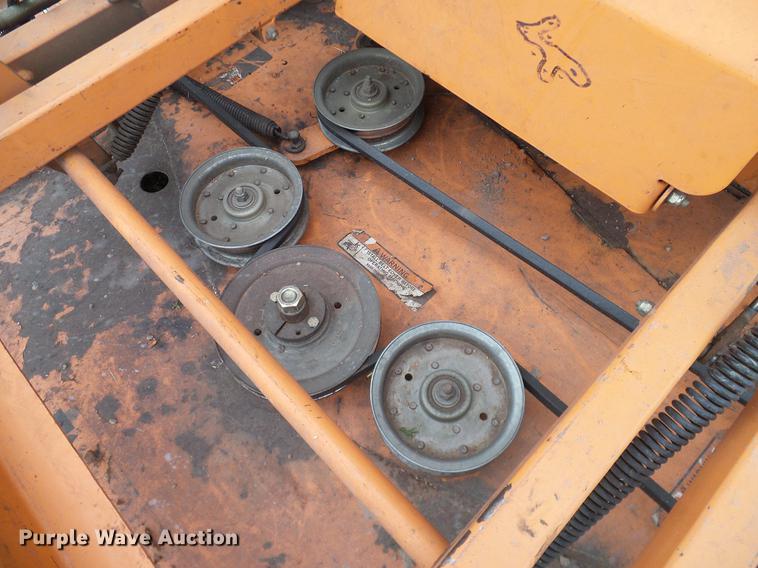 image for item EO9768 2005 Scag Turf Tiger 61 ZTR lawn mower