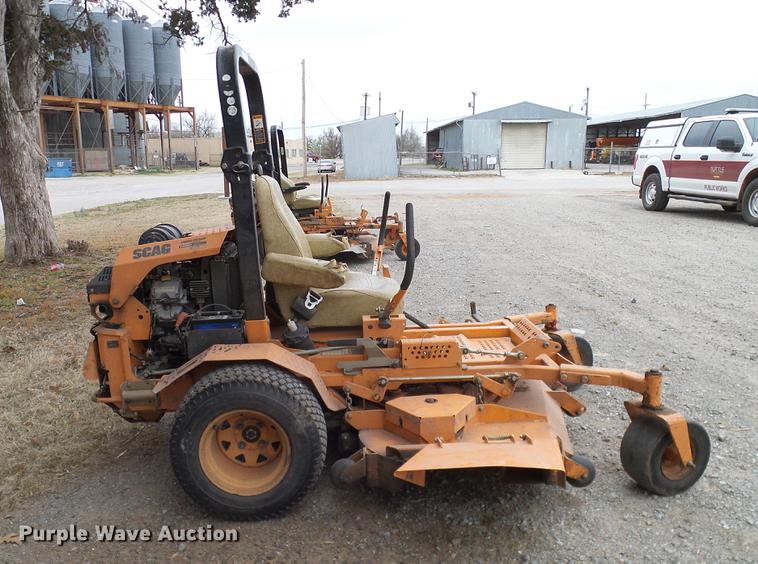 image for item EO9769 2009 Scag Turf Tiger 61 ZTR lawn mower