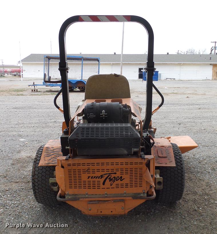 image for item EO9769 2009 Scag Turf Tiger 61 ZTR lawn mower