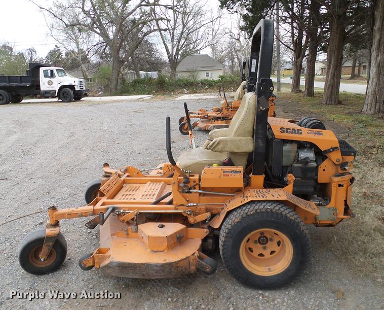 image for item EO9769 2009 Scag Turf Tiger 61 ZTR lawn mower