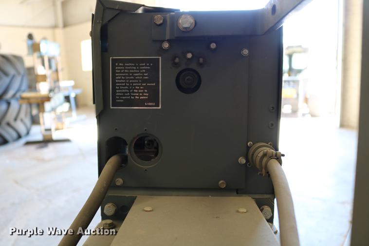 image for item EW9045 Lincoln DC-400 arc/wire welder