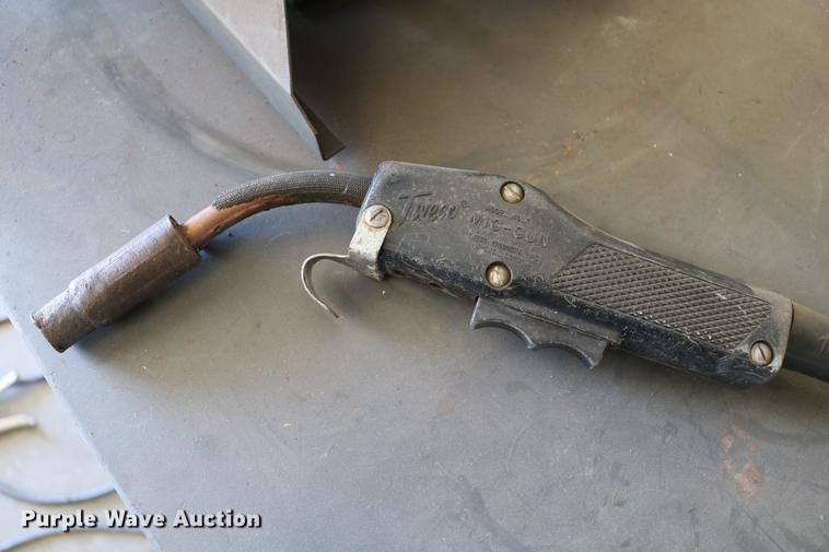 image for item EW9045 Lincoln DC-400 arc/wire welder