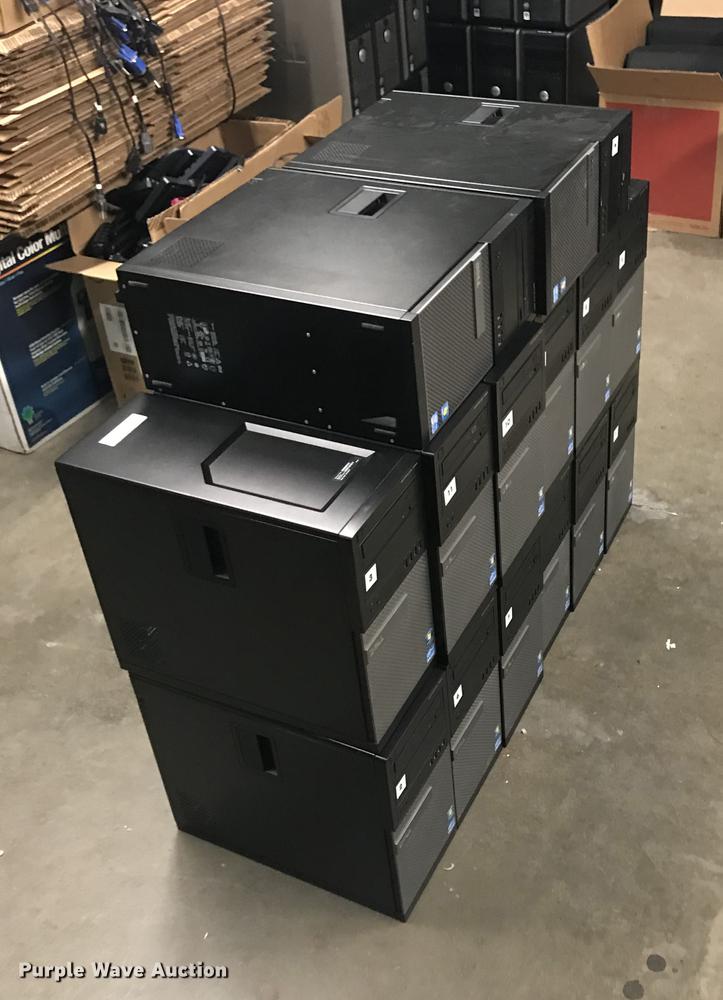 image for item G1076 Approximately 80 Dell CPUs