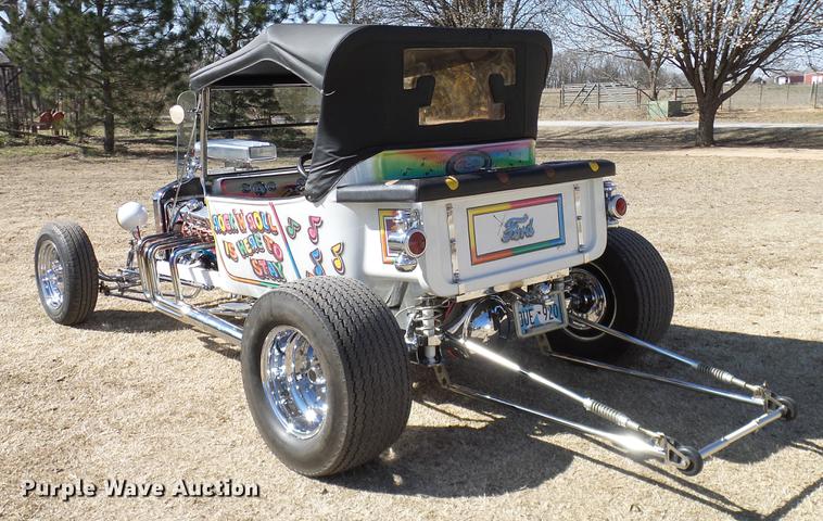 image for item AO9330 1920 Ford Model T