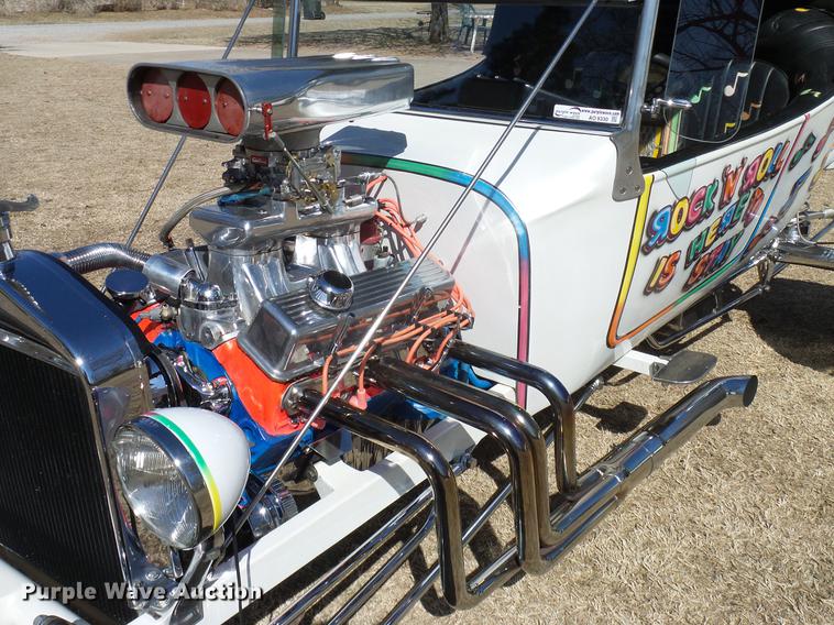 image for item AO9330 1920 Ford Model T