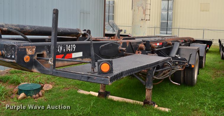 image for item DB5089 1992 Galbreath roll off trailer