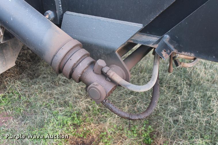 image for item DB5089 1992 Galbreath roll off trailer