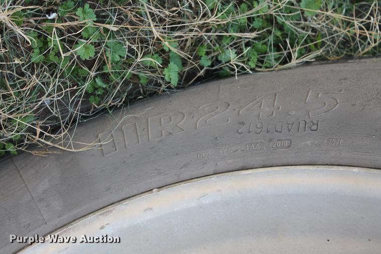 image for item DB5089 1992 Galbreath roll off trailer