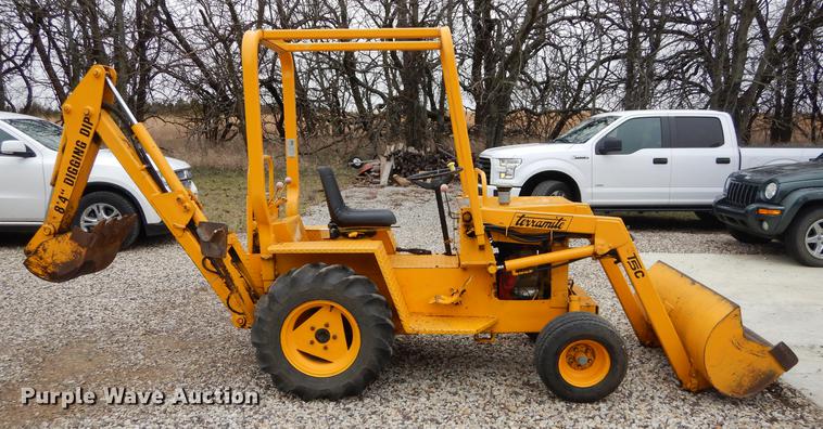 image for item DC0370 Terramite T5C backhoe