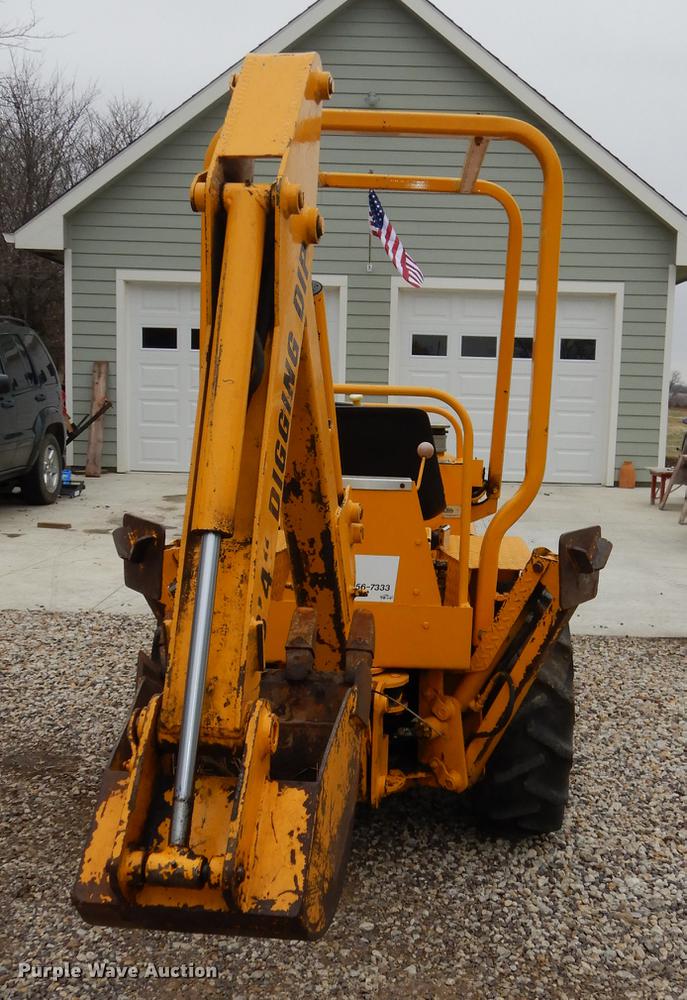 image for item DC0370 Terramite T5C backhoe