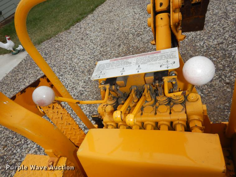 image for item DC0370 Terramite T5C backhoe