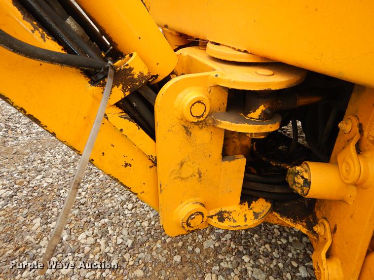 image for item DC0370 Terramite T5C backhoe