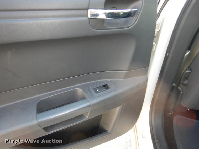 image for item DC0376 2008 Chrysler 300