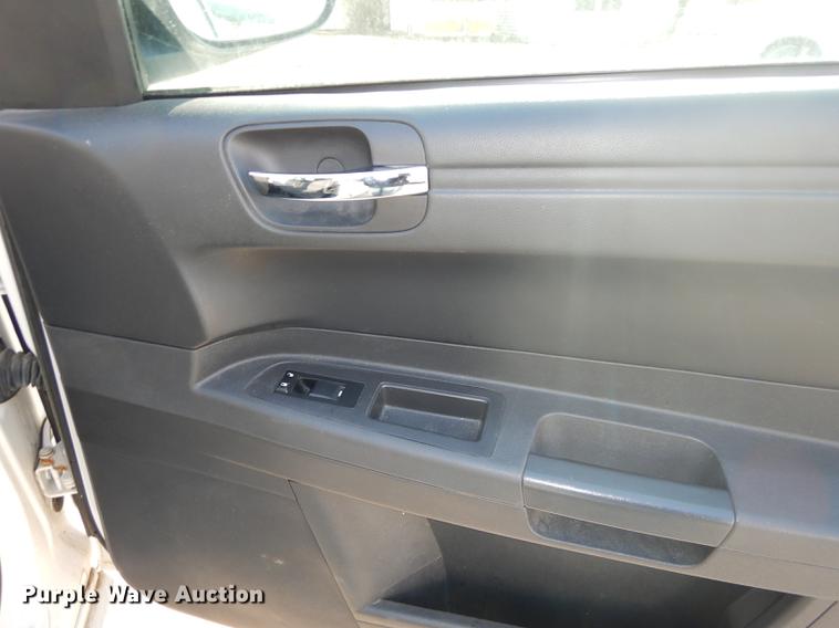 image for item DC0376 2008 Chrysler 300