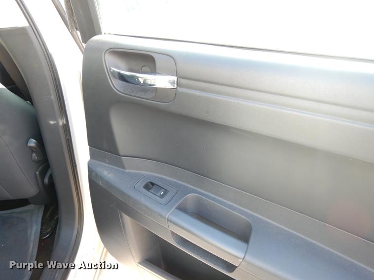 image for item DC0376 2008 Chrysler 300