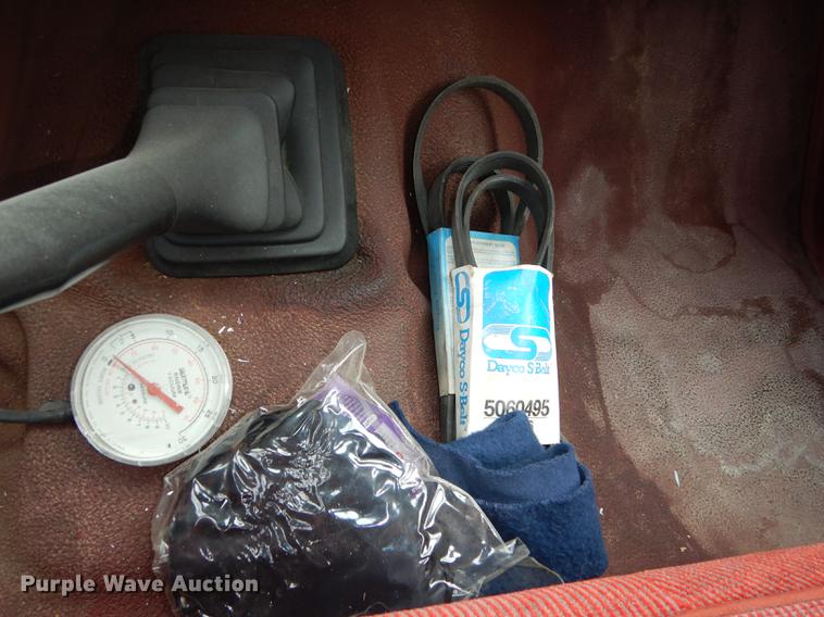 image for item DC0379 1989 Ford F350 Custom Crew Cab pickup truck