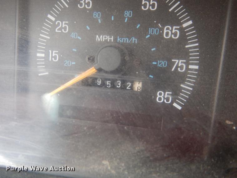 image for item DC0379 1989 Ford F350 Custom Crew Cab pickup truck