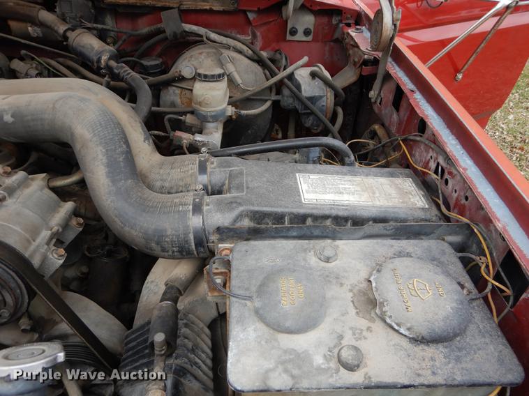 image for item DC0379 1989 Ford F350 Custom Crew Cab pickup truck