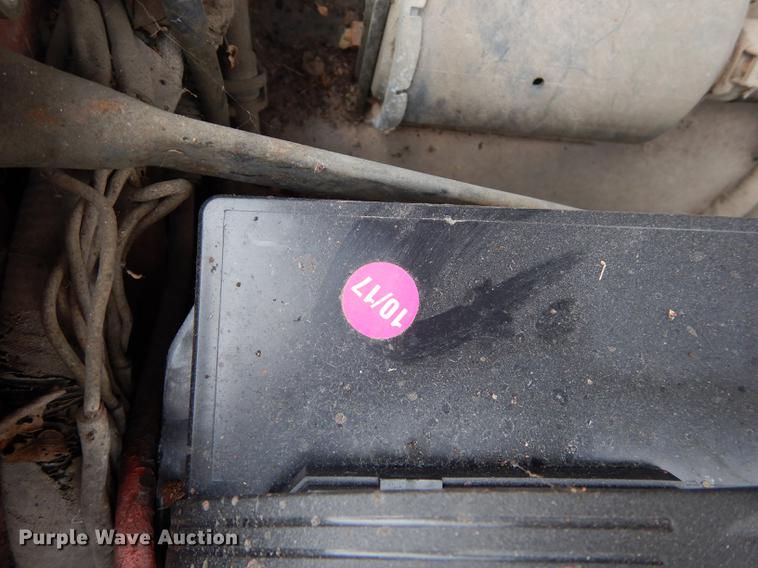 image for item DC0379 1989 Ford F350 Custom Crew Cab pickup truck