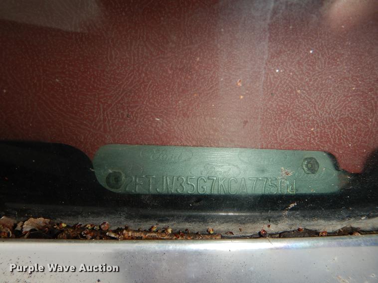 image for item DC0379 1989 Ford F350 Custom Crew Cab pickup truck