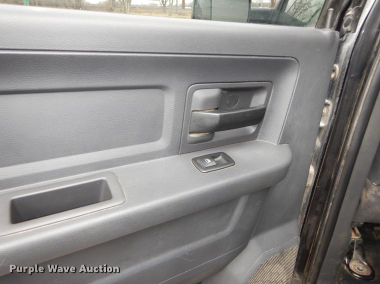 image for item DC0383 2010 Dodge Ram 2500HD ST Quad Cab pickup truck