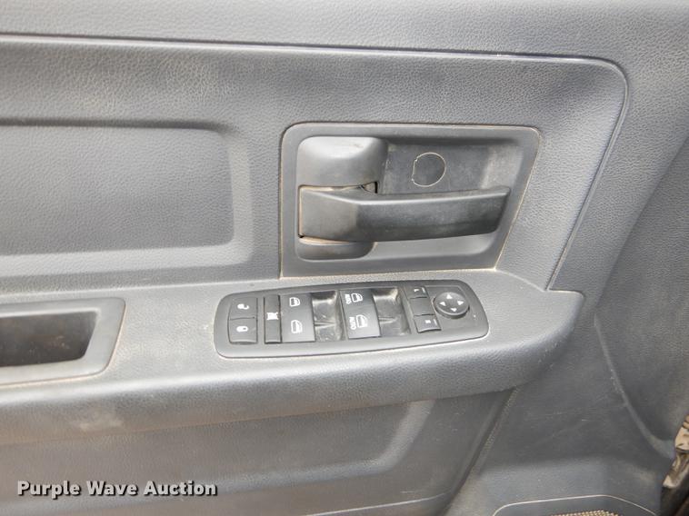 image for item DC0383 2010 Dodge Ram 2500HD ST Quad Cab pickup truck