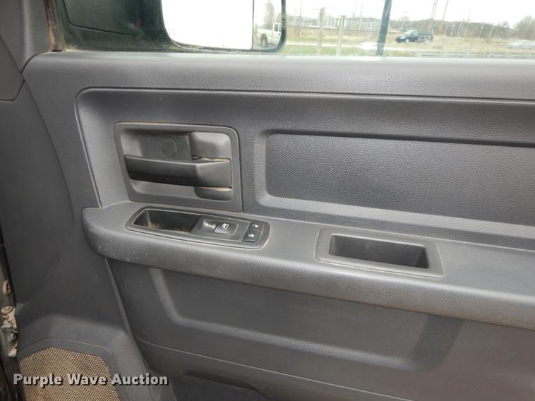 image for item DC0383 2010 Dodge Ram 2500HD ST Quad Cab pickup truck